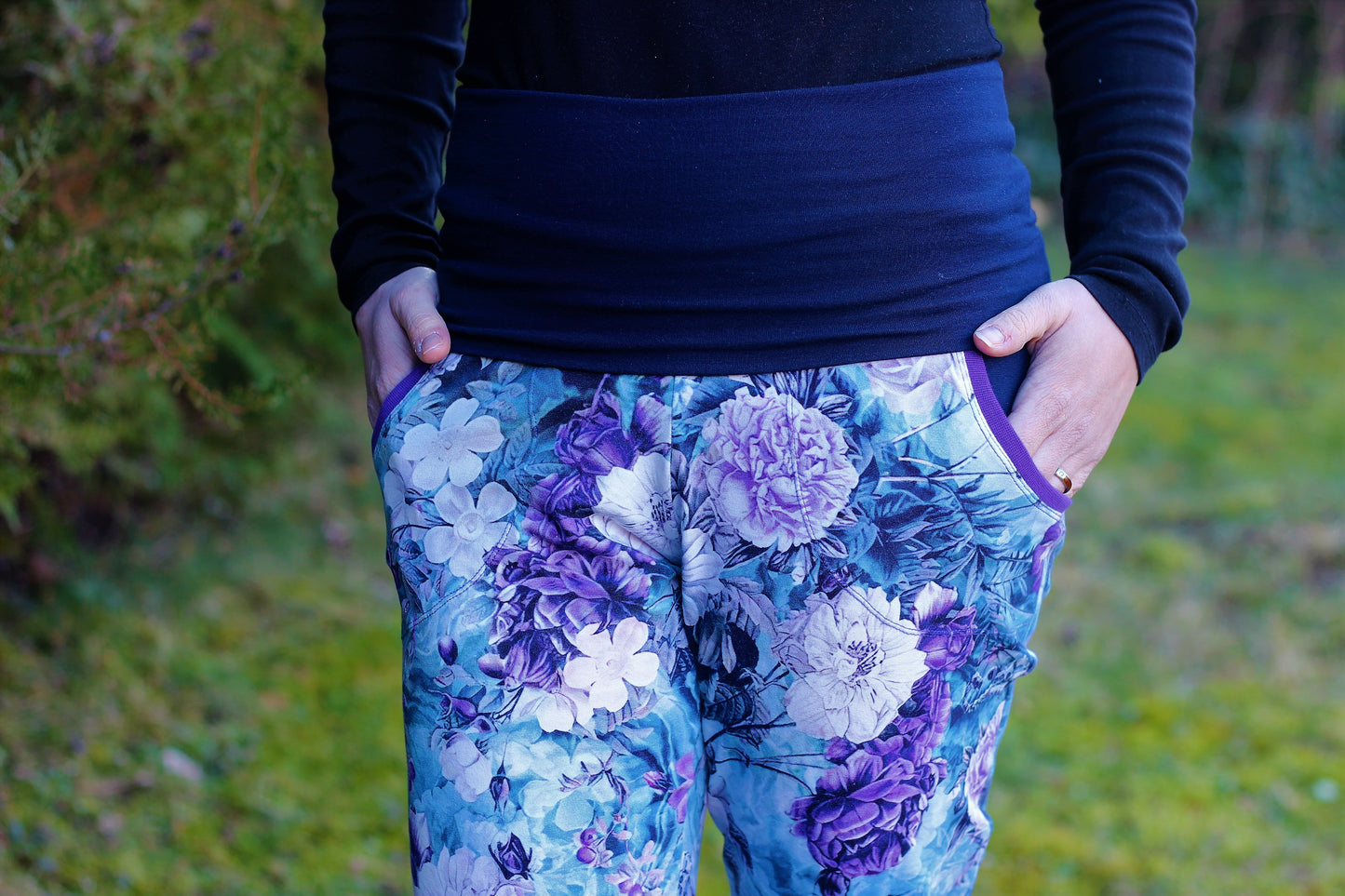 Four Seasons Joggers (Adult Curve Fit)