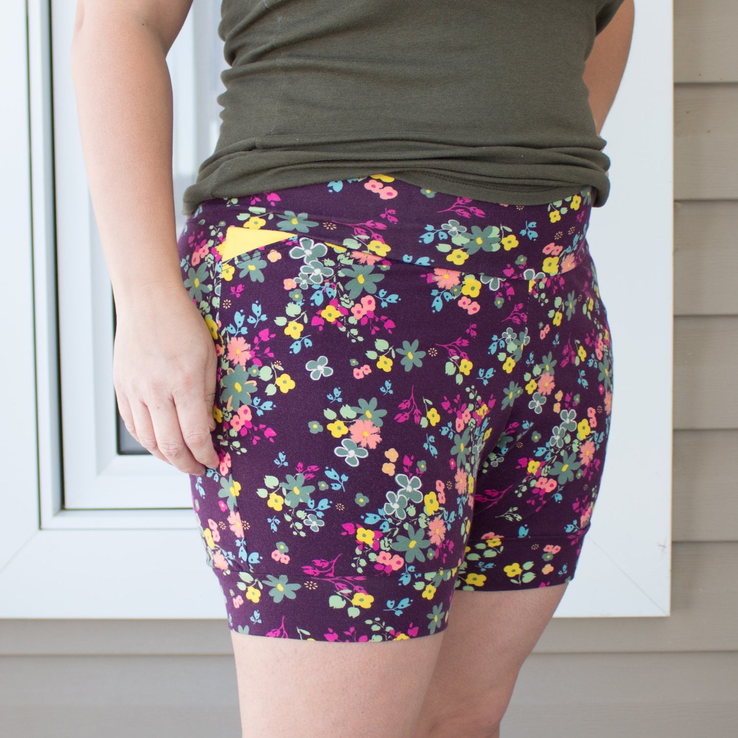 Four Seasons Joggers (Adult Curve Fit)